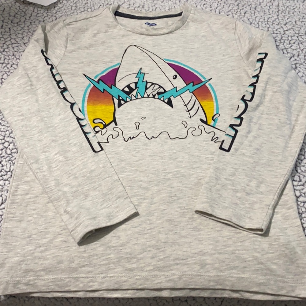 Old navy shirt